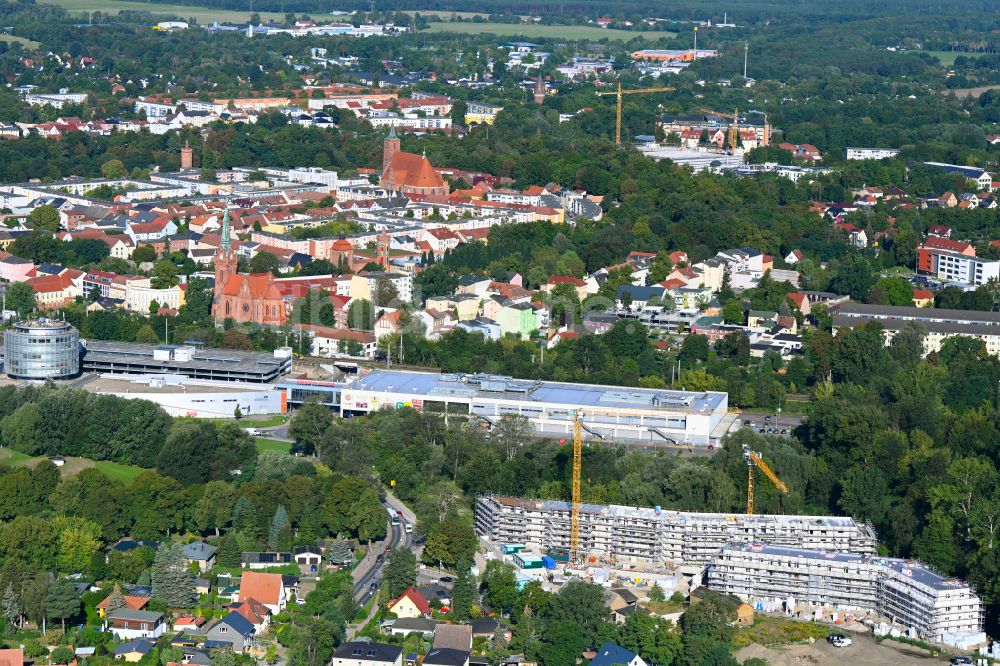 Luftbild Bernau - Baustelle zum Neubau eines Wohnhauses des Projekts Panke Aue am Schönfelder Weg in Bernau im Bundesland Brandenburg, Deutschland