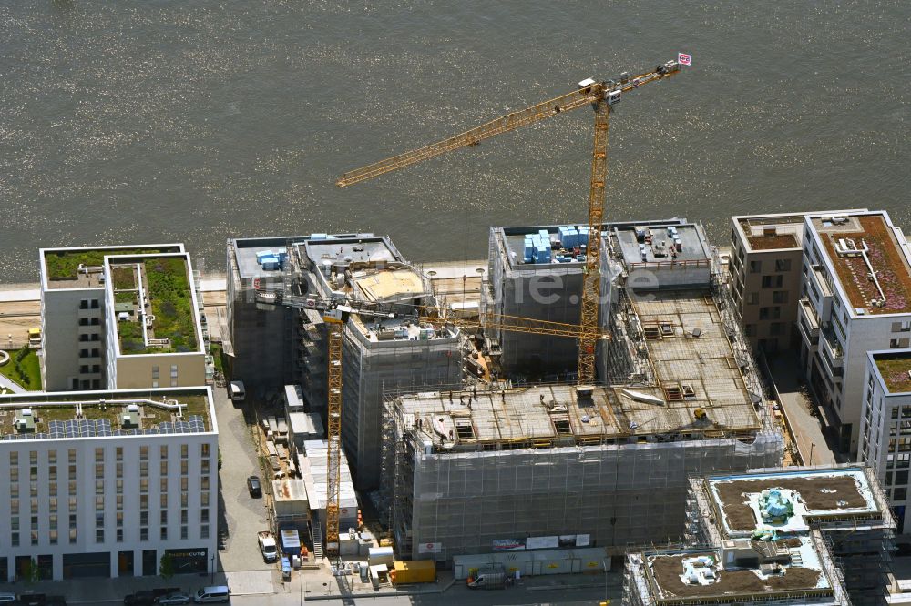 Luftbild Hamburg - Baustelle zum Neubau eines Wohnhauses im Quartier Braakenhafen in Hamburg, Deutschland