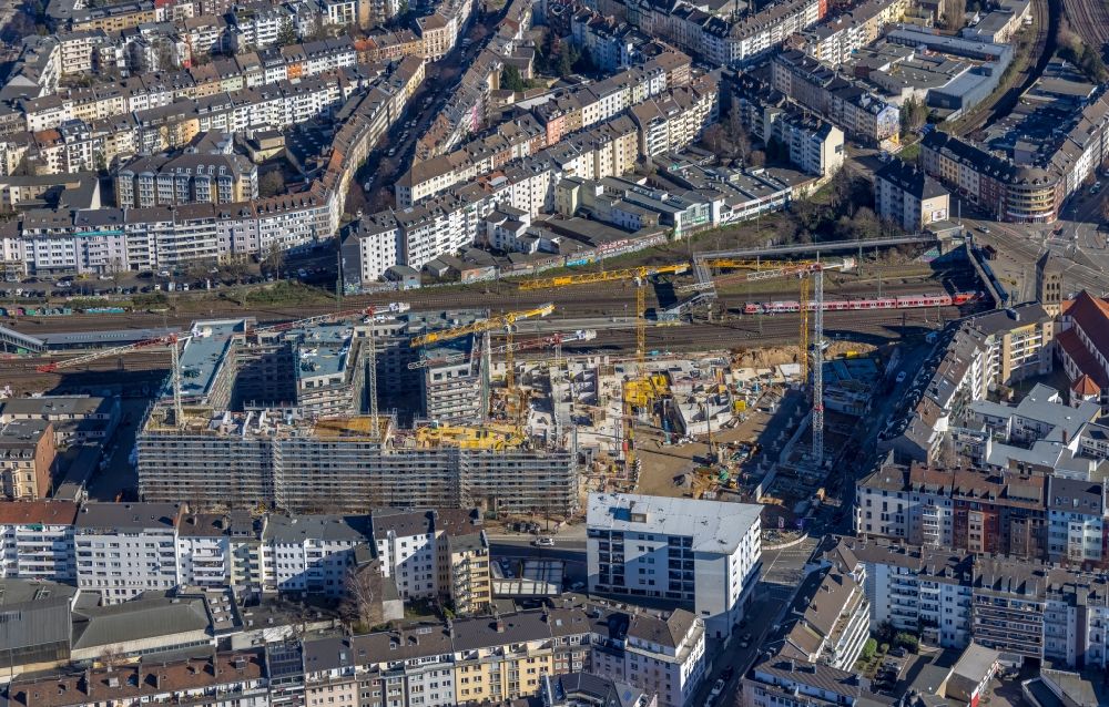 Luftaufnahme Düsseldorf - Baustelle zum Neubau eines Wohnhauses Le Quartier Central in Düsseldorf im Bundesland Nordrhein-Westfalen, Deutschland
