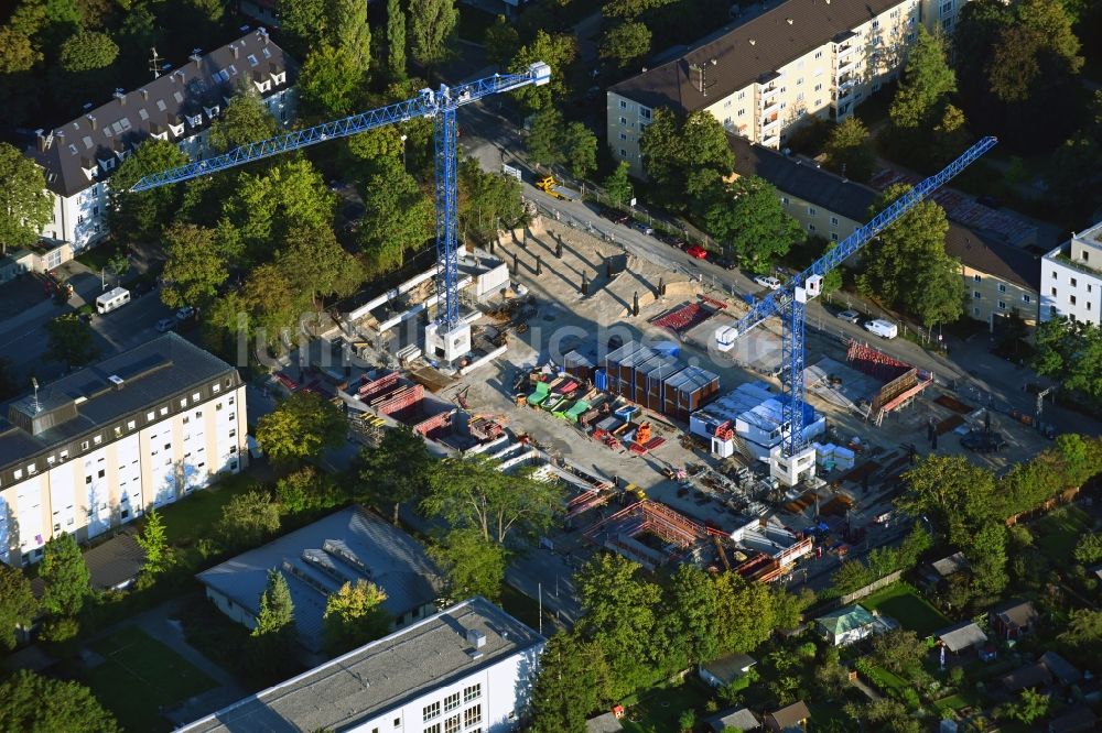 Luftbild München - Baustelle zum Neubau eines Wohnhauses Reinmarplatz - Dantestraße im Ortsteil Neuhausen-Nymphenburg in München im Bundesland Bayern, Deutschland