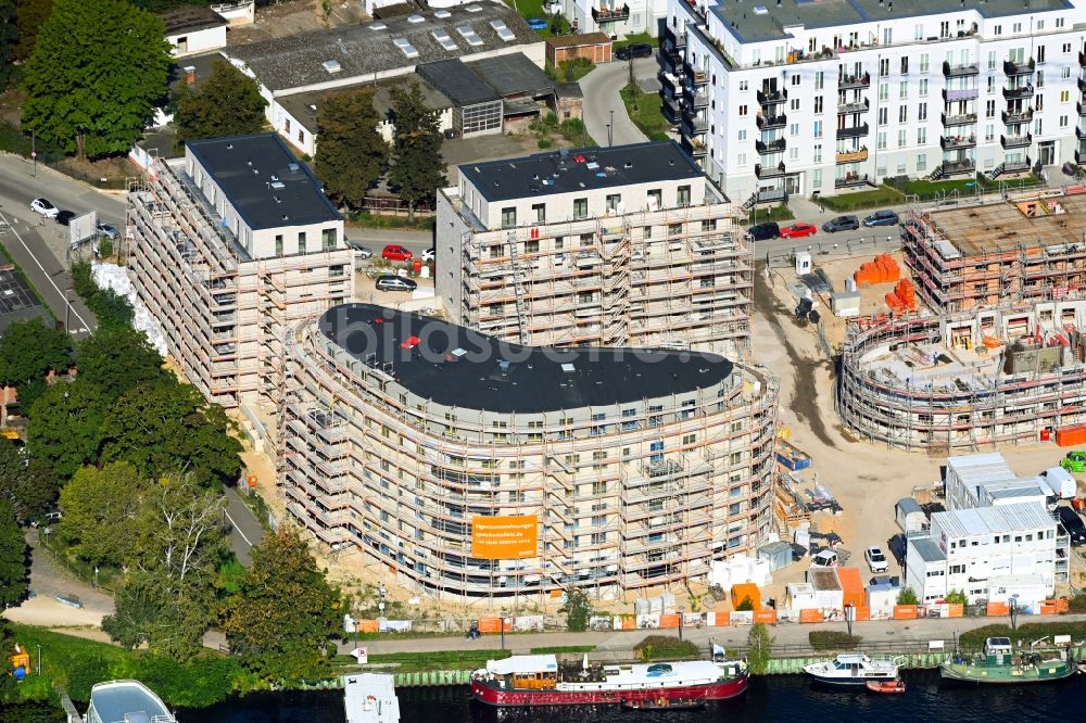 Berlin von oben - Baustelle zum Neubau eines Wohnhauses Speicher Ballett im Ortsteil Spandau in Berlin, Deutschland