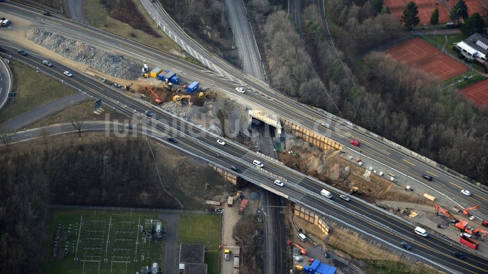 Luftaufnahme Bonn - Baustelle zum Sanierung und Instandsetzung des Autobahn- Brückenbauwerk der BAB 562 in Ramersdorf im Bundesland Nordrhein-Westfalen, Deutschland