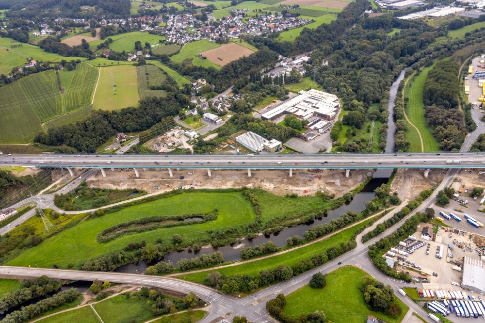 Luftaufnahme Hagen - Baustelle zum Sanierung und Instandsetzung des Autobahn- Brückenbauwerk Lennetalbrücke der BAB A45 in Hagen im Bundesland Nordrhein-Westfalen, Deutschland