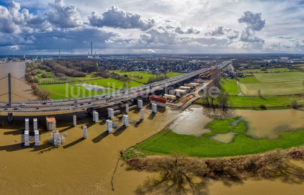 Luftbild Leverkusen - Baustelle zum Sanierung und Instandsetzung des Autobahn- Brückenbauwerk Leverkusener Rheinbrücke in Leverkusen im Bundesland Nordrhein-Westfalen, Deutschland