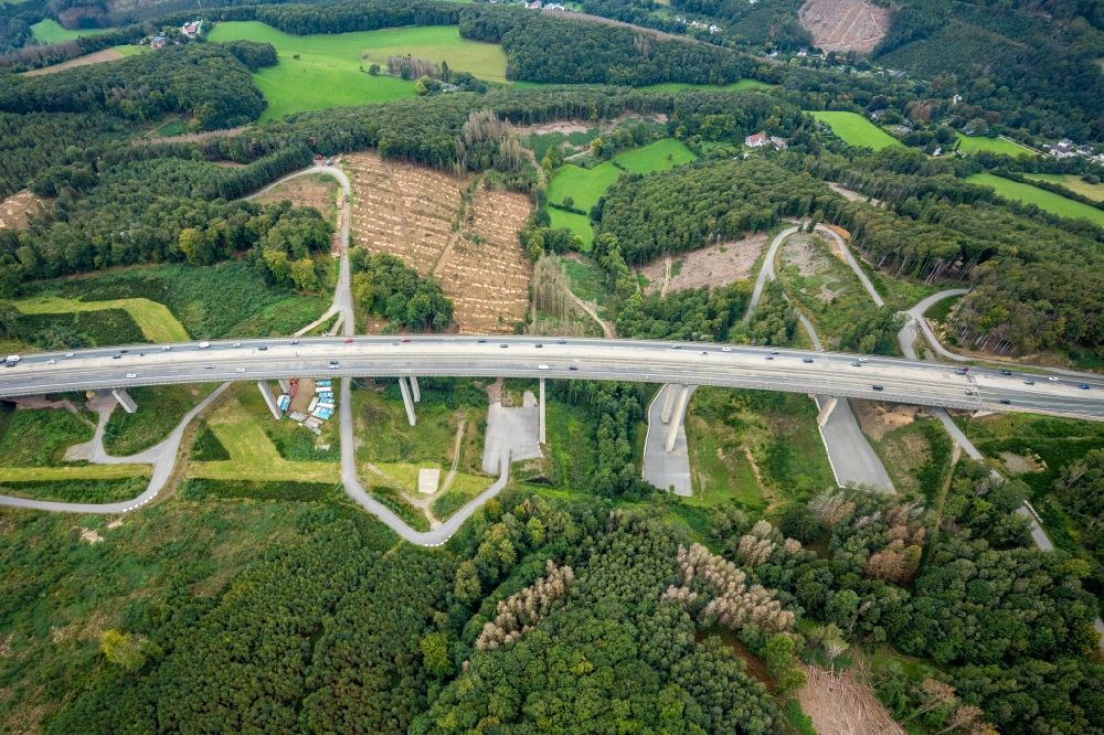 Luftbild Hagen - Baustelle zum Sanierung und Instandsetzung des Autobahn- Brückenbauwerk Talbrücke Brunsbecke der BAB A45 in Hagen im Bundesland Nordrhein-Westfalen, Deutschland