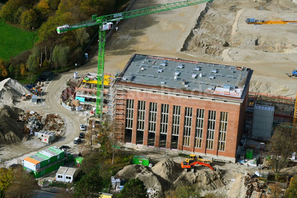 München von oben - Baustelle zum Umbau des Aubinger Heizkraftwerk in das Bergson Kunstkraftwerk im Ortsteil Aubing in München im Bundesland Bayern, Deutschland