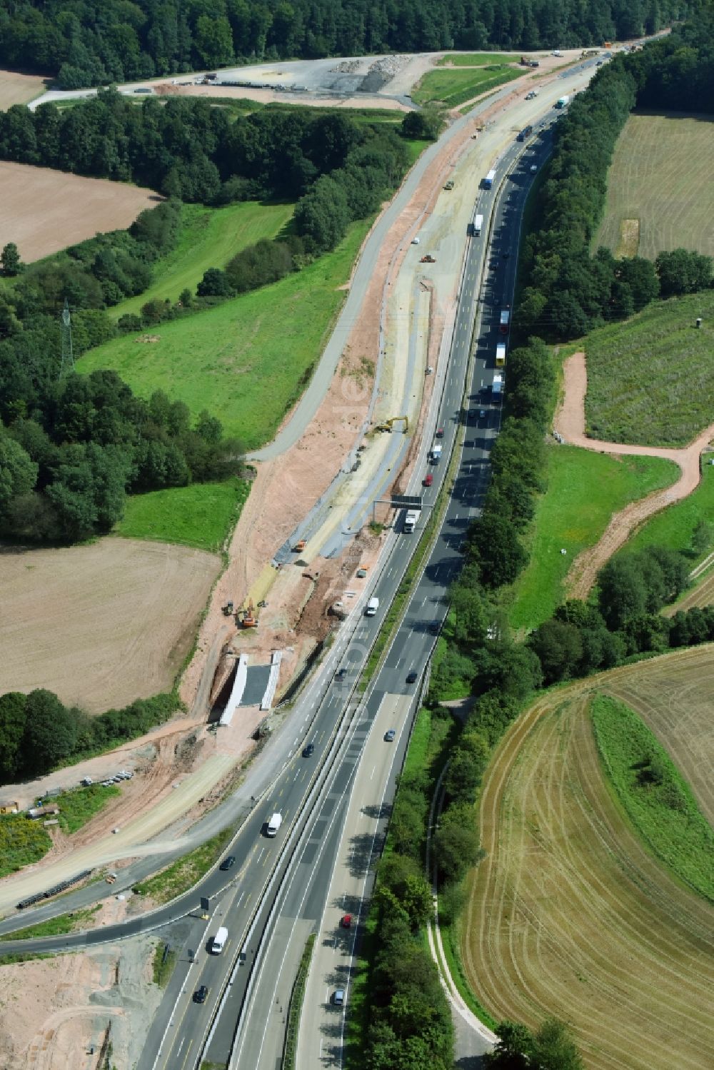 Luftbild Kirchheim - Baustelle zum Umbau des Autobahndreiecks- Abfahrt Kirchheimer Dreieck an der BAB A4 und A7 in Kirchheim im Bundesland Hessen, Deutschland