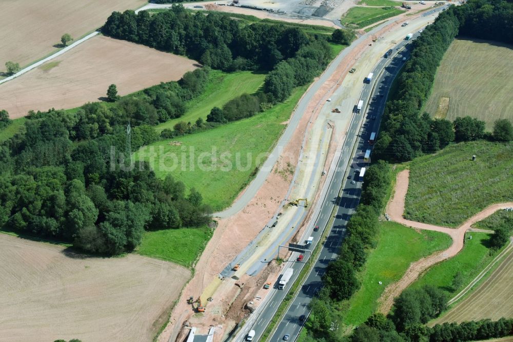 Luftaufnahme Kirchheim - Baustelle zum Umbau des Autobahndreiecks- Abfahrt Kirchheimer Dreieck an der BAB A4 und A7 in Kirchheim im Bundesland Hessen, Deutschland
