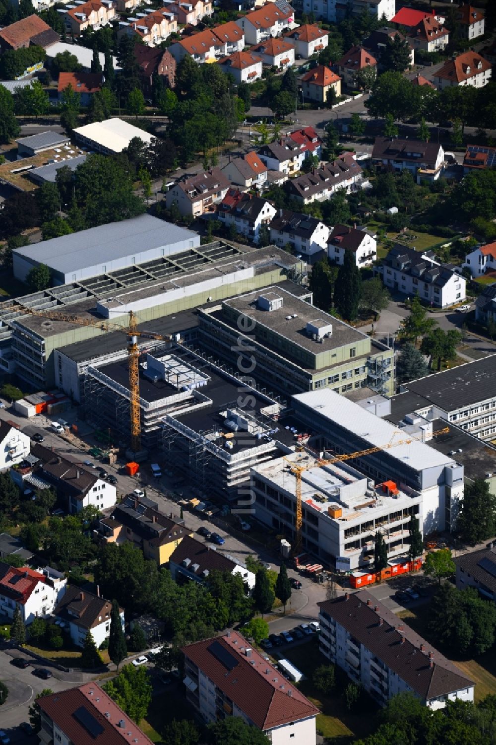 Ettlingen von oben - Baustelle zum Umbau der Bertha-von-Suttner-Schule in Ettlingen im Bundesland Baden-Württemberg, Deutschland