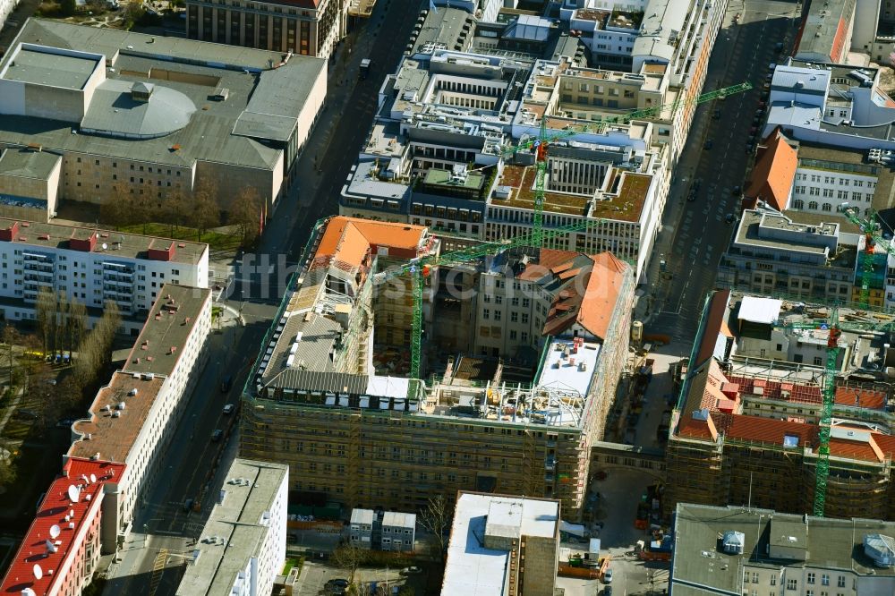 Luftbild Berlin - Baustelle zum Umbau des Bundesministerium für Gesundheit, Berlin im Ortsteil Mitte in Berlin, Deutschland