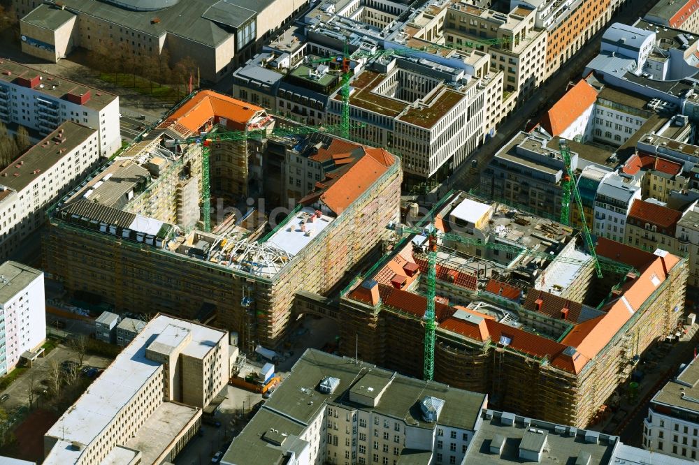 Berlin aus der Vogelperspektive: Baustelle zum Umbau des Bundesministerium für Gesundheit, Berlin im Ortsteil Mitte in Berlin, Deutschland