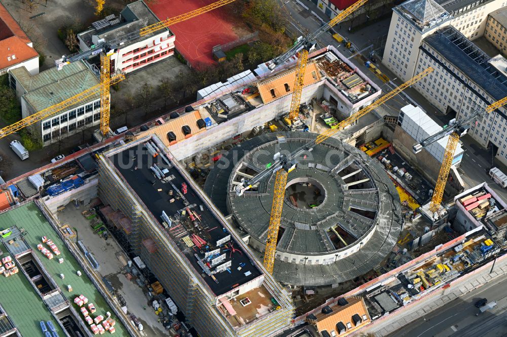Luftbild München - Baustelle zum Umbau des Postpalast zu einem Hotel im Ortsteil Maxvorstadt in München im Bundesland Bayern, Deutschland
