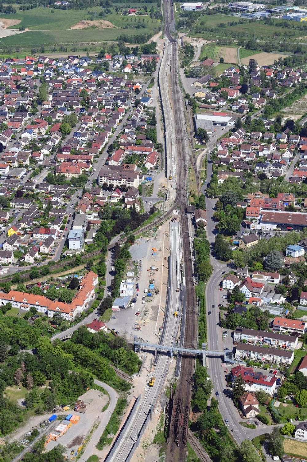 Luftaufnahme Weil am Rhein - Baustelle zum vierspurigen Ausbau der Bahnstrecke im Ortsteil Haltingen in Weil am Rhein im Bundesland Baden-Württemberg, Deutschland
