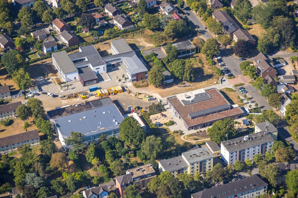 Luftbild Dinslaken - Baustelle zur Errichtung eines KITA- Kindergarten im Ortsteil Eppinghoven in Dinslaken im Bundesland Nordrhein-Westfalen, Deutschland