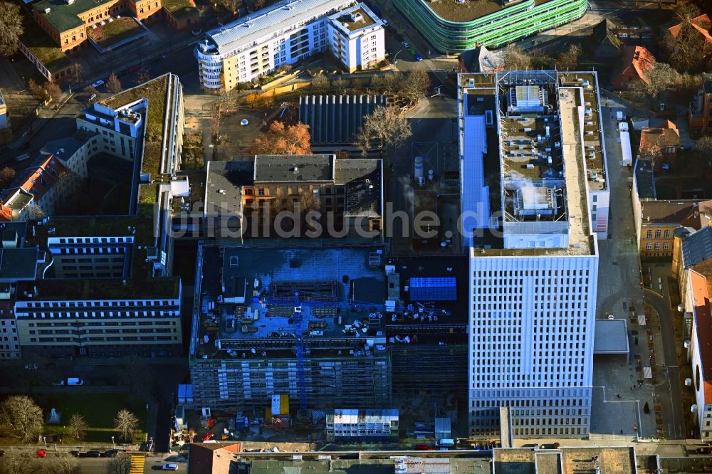 Berlin von oben - Baustelle zur Sanierung der alten Rettungsstelle der CHARITE im Ortsteil Mitte in Berlin, Deutschland