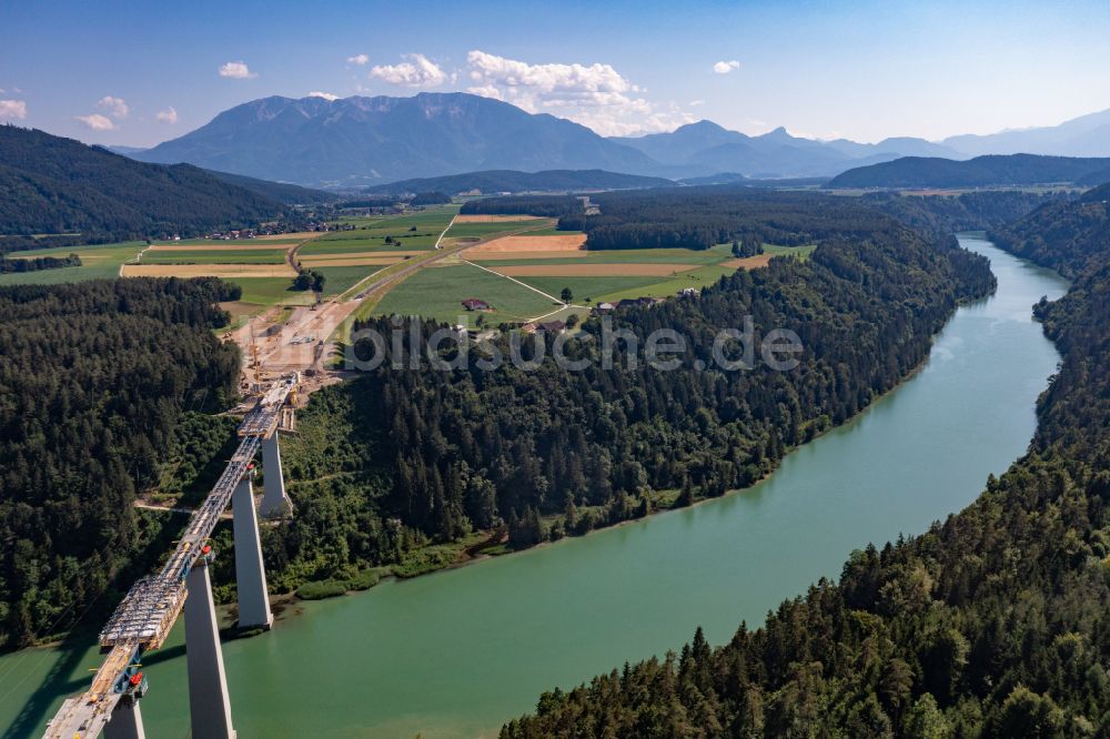 Luftaufnahme Bleiburg - Baustelle zur Sanierung des Bahn- Brückenbauwerk in Bleiburg in Kärnten, Österreich