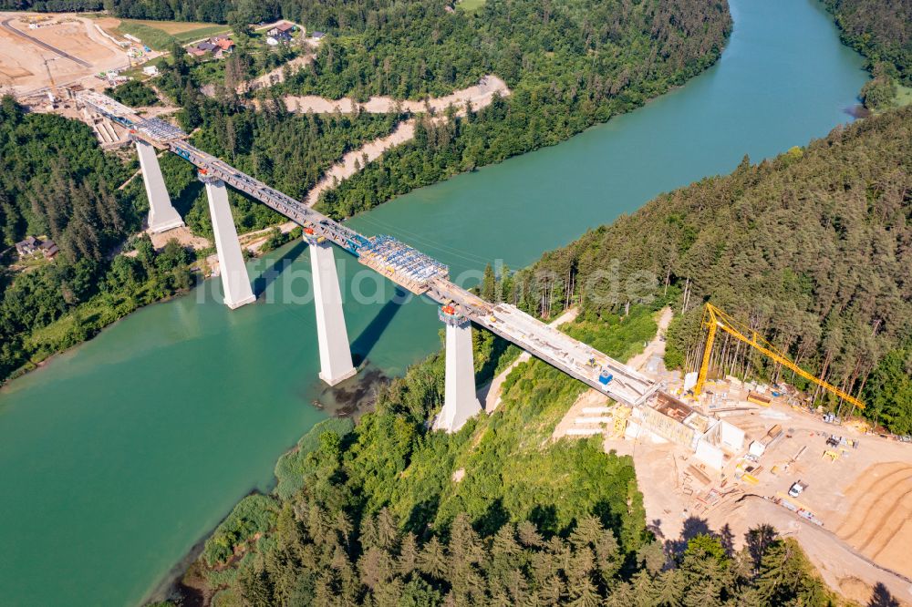Bleiburg von oben - Baustelle zur Sanierung des Bahn- Brückenbauwerk Jauntalbrücke in Bleiburg in Kärnten, Österreich