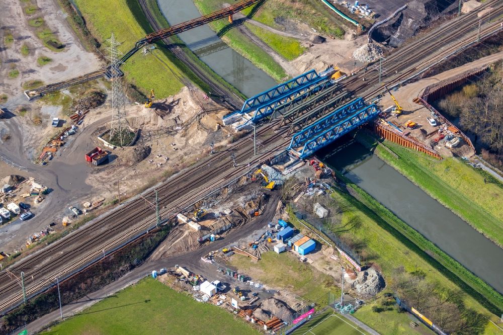 Oberhausen von oben - Baustelle zur Sanierung des Bahn- Brückenbauwerk in Oberhausen im Bundesland Nordrhein-Westfalen, Deutschland
