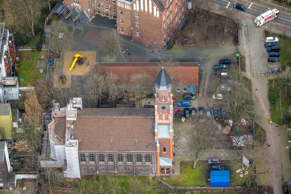 Luftbild Oberhausen - Baustelle zur Sanierung der Christuskirche in Oberhausen im Bundesland Nordrhein-Westfalen, Deutschland