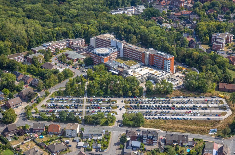 Hamm von oben - Baustelle zur Sanierung und Erweiterung des Klinikgelände des Krankenhauses St. Barbara-Klinik Hamm-Heessen GmbH in Hamm im Bundesland Nordrhein-Westfalen, Deutschland