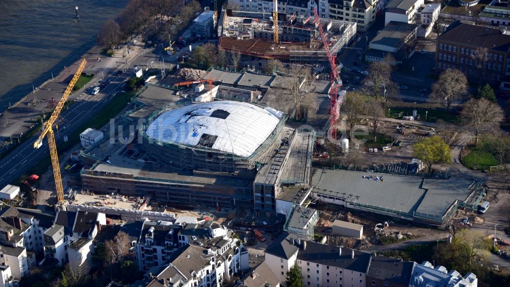 Luftaufnahme Bonn - Baustelle zur Sanierung der Veranstaltungshalle Beethovenhalle Bonn in Bonn im Bundesland Nordrhein-Westfalen, Deutschland