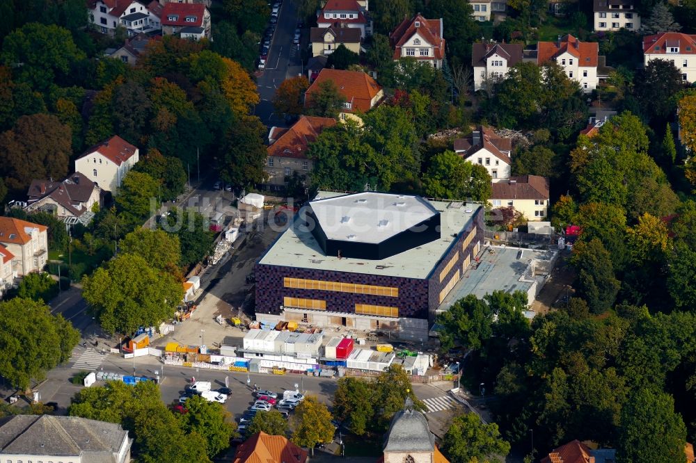 Luftbild Göttingen - Baustelle zur Sanierung der Veranstaltungshalle Stadthalle in Göttingen im Bundesland Niedersachsen, Deutschland