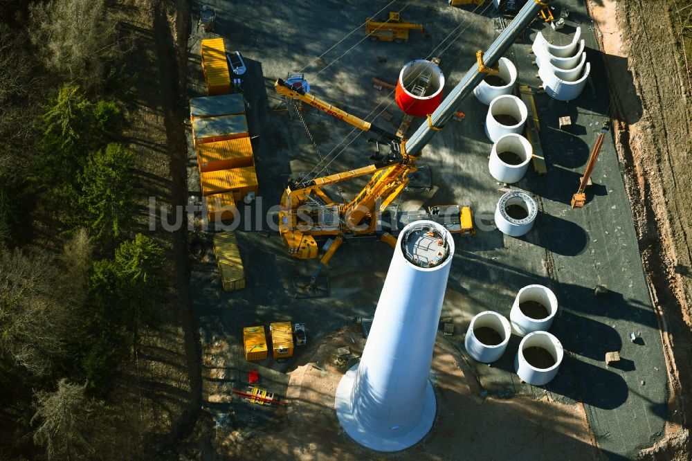 Luftbild Flörsbachtal - Baustelle zur Windrad- Montage in einem Waldgebiet in Flörsbachtal im Bundesland Hessen, Deutschland