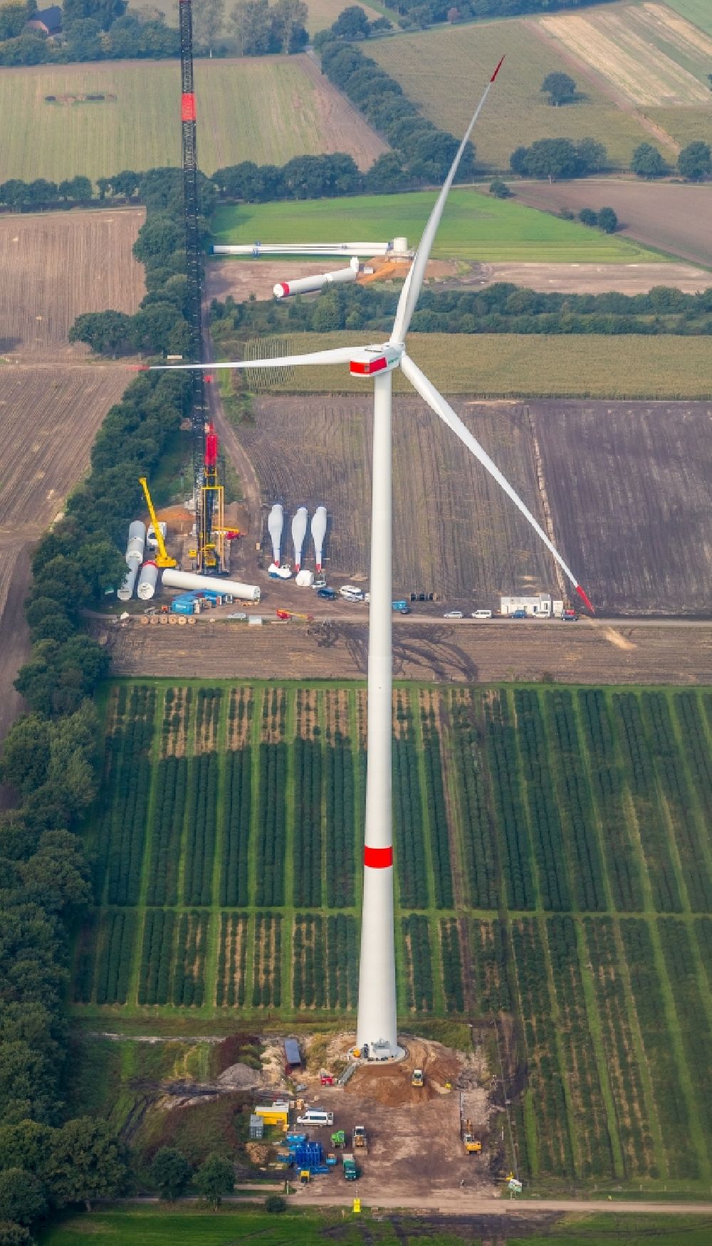 Luftbild Schermbeck - Baustelle zur Windrad- Montage entlang dem Bruchdamm in Schermbeck im Bundesland Nordrhein-Westfalen, Deutschland