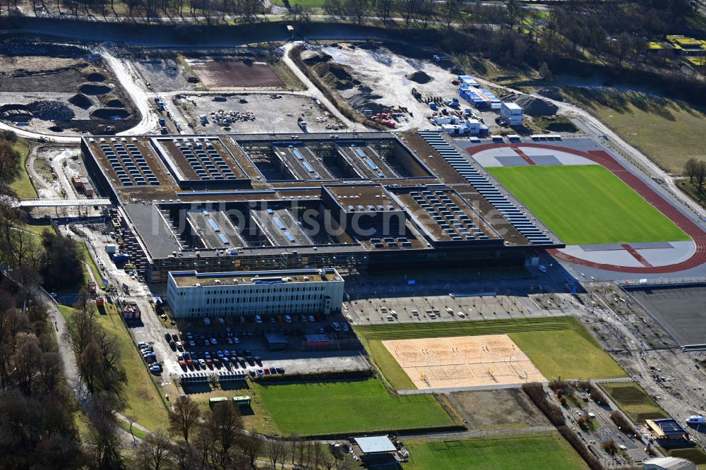 Luftbild München - Baustelle zurv Sanierung des Sporthallenkomplex Zentraler Hochschulsport (ZHS) in München im Bundesland Bayern, Deutschland