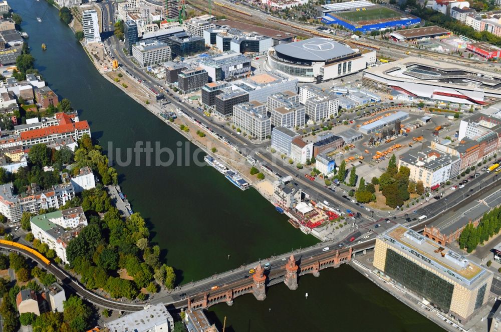 Berlin von oben - Baustellen auf dem Entwicklungsgebiet Anschutz- Areal im Ortsteil Bezirk Friedrichshain in Berlin, Deutschland