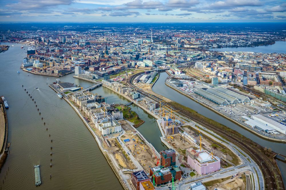 Hamburg aus der Vogelperspektive: Baustellen für Wohn- und Geschäftshäuser Baakenhafen an der Baakenallee in Hamburg, Deutschland