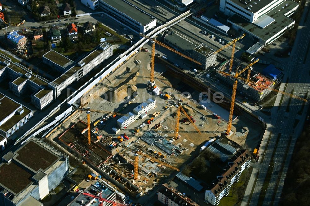 Luftbild München - Baustellen zum Neubau eines Stadtquartiers HOFMARK am Olympiapark in München im Bundesland Bayern, Deutschland