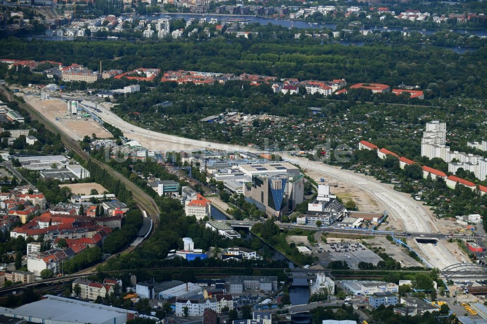 Luftaufnahme Berlin - Baustellen zum Neubau der Verlängerung der Stadtautobahn A100 in Berlin Neukölln
