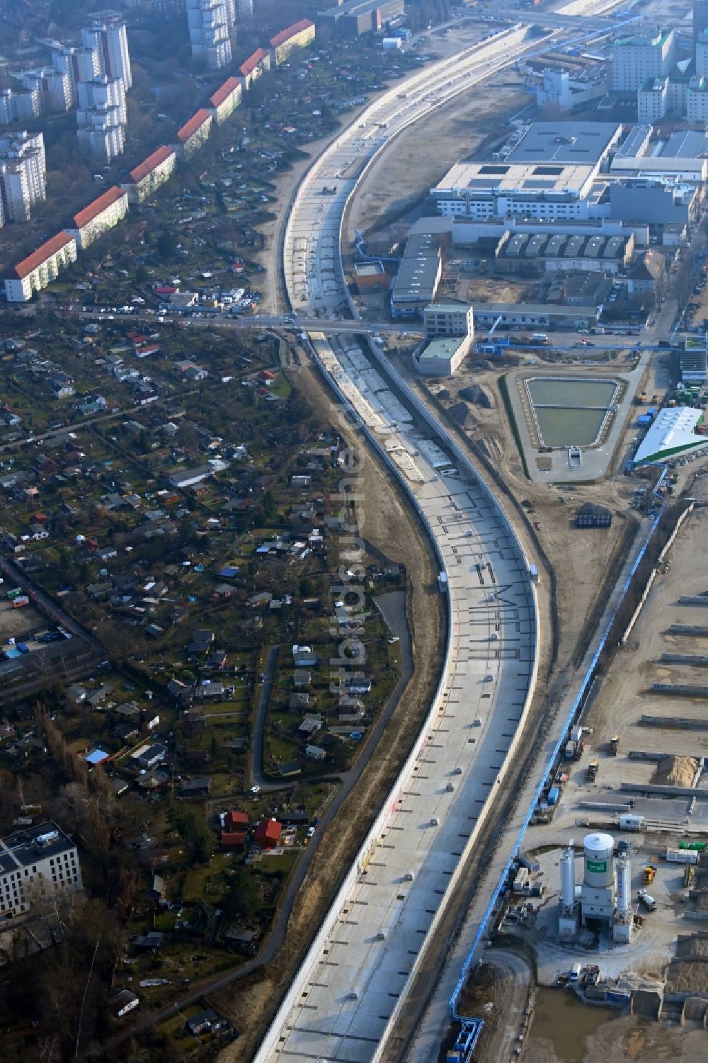 Luftbild Berlin - Baustellen zum Neubau der Verlängerung der Stadtautobahn A100 in Berlin Treptow
