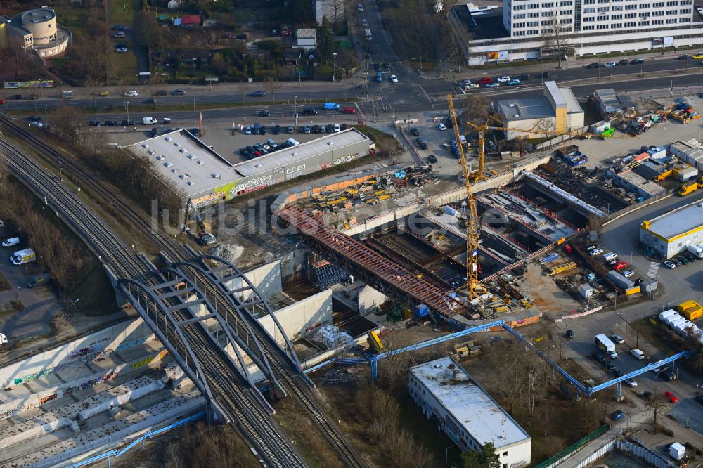 Luftaufnahme Berlin - Baustellen zum Neubau der Verlängerung der Stadtautobahn A100 im Ortsteil Neukölln in Berlin, Deutschland