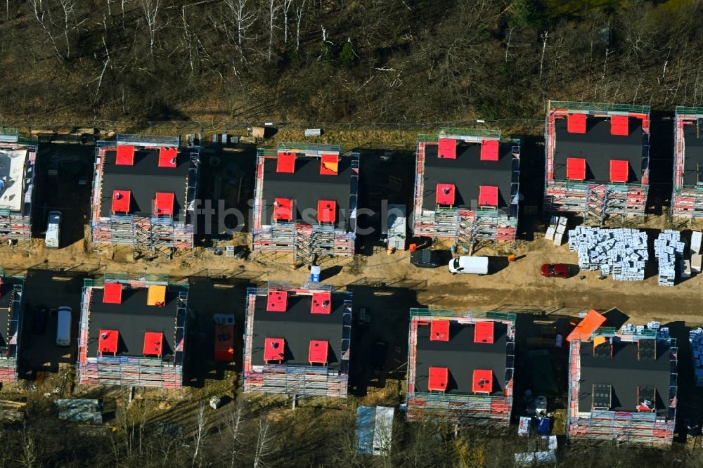 Luftbild Berlin - Baustellen zum Neubau- Wohngebiet einer Einfamilienhaus- Siedlung in Berlin, Deutschland