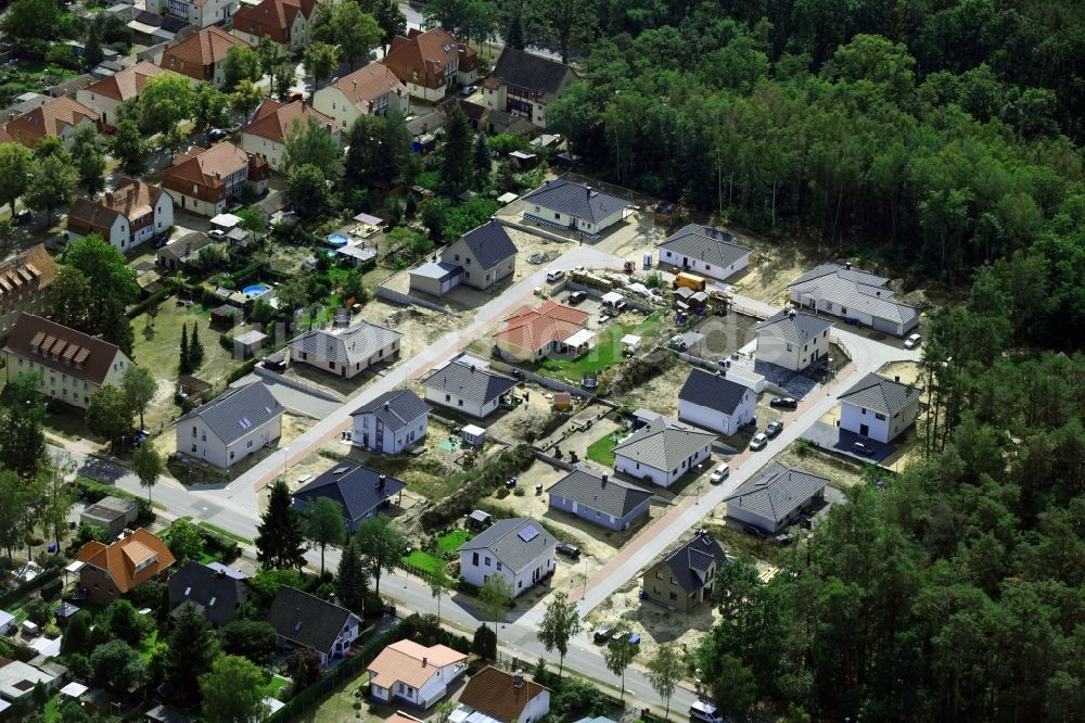 Luftaufnahme Beelitz - Baustellen zum Neubau- Wohngebiet einer Einfamilienhaus- Siedlung am Eulenweg in Beelitz im Bundesland Brandenburg, Deutschland