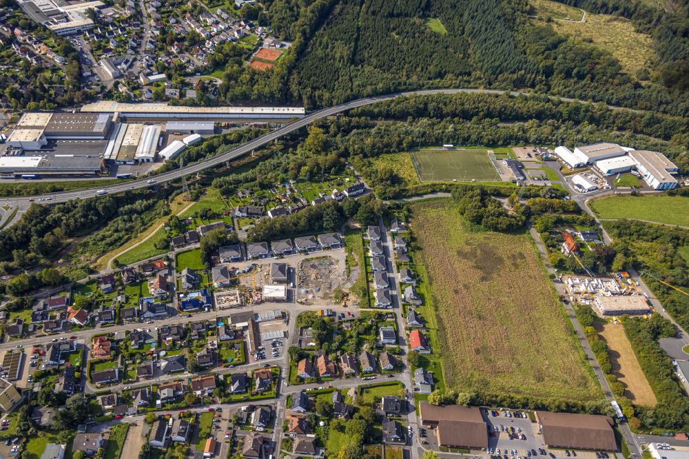 Luftbild Menden (Sauerland) - Baustellen zum Neubau- Wohngebiet einer Einfamilienhaus- Siedlung in Menden (Sauerland) im Bundesland Nordrhein-Westfalen, Deutschland