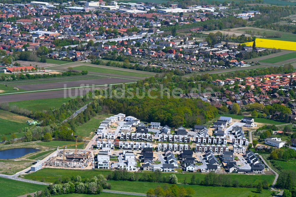 Luftaufnahme Wolfsburg - Baustellen zum Neubau- Wohngebiet einer Einfamilienhaus- Siedlung Wiesengarten in Wolfsburg im Bundesland Niedersachsen, Deutschland