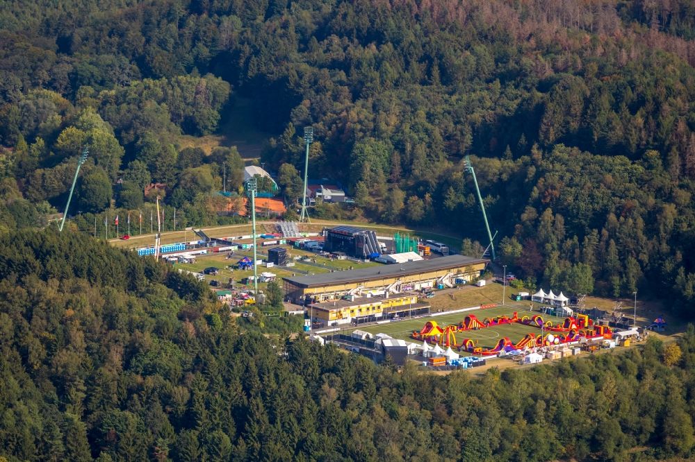 Luftaufnahme Lüdenscheid - Bautz Festival auf dem Sportstätten-Gelände des Stadion Nattenberg-Stadion in Lüdenscheid im Bundesland Nordrhein-Westfalen, Deutschland