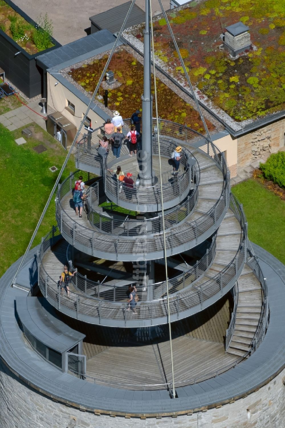 Luftaufnahme Erfurt - Bauwerk des Aussichtsturmes Aussichtsturm Egapark auf dem Gelände der BUGA 2021 im egapark in Erfurt im Bundesland Thüringen, Deutschland