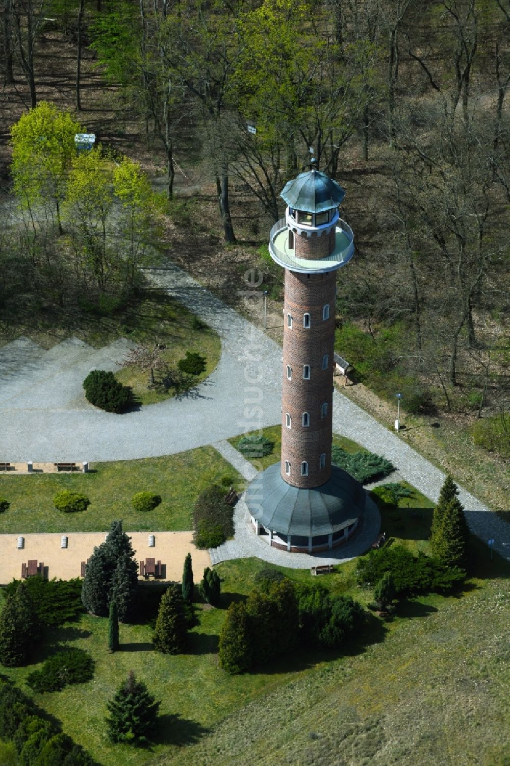Luftaufnahme Brody - Pförten - Bauwerk des Aussichtsturmes in Brody - Pförten, Polen