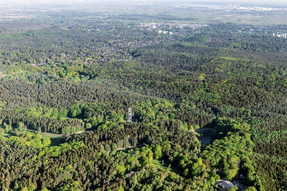 Luftbild Rosengarten - Bauwerk des Aussichtsturmes Elbblickturm im Waldgebiet des Wildpark Schwarze Berge Am Wildpark in Rosengarten im Bundesland Niedersachsen, Deutschland