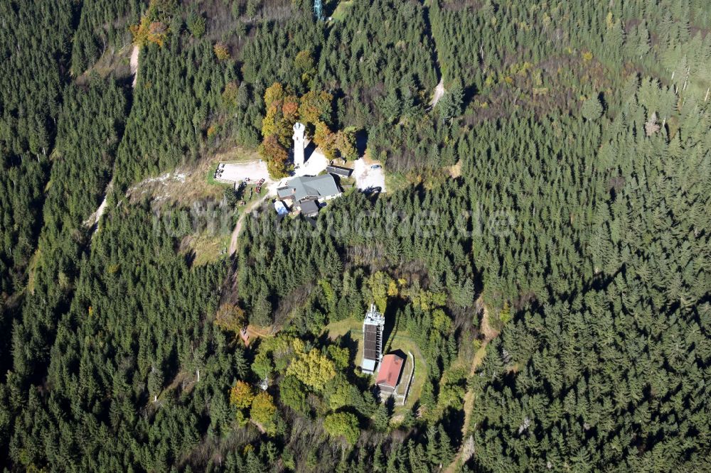 Luftaufnahme Ilmenau - Bauwerk des Aussichtsturmes Kickelhahnturm in Ilmenau im Bundesland Thüringen, Deutschland