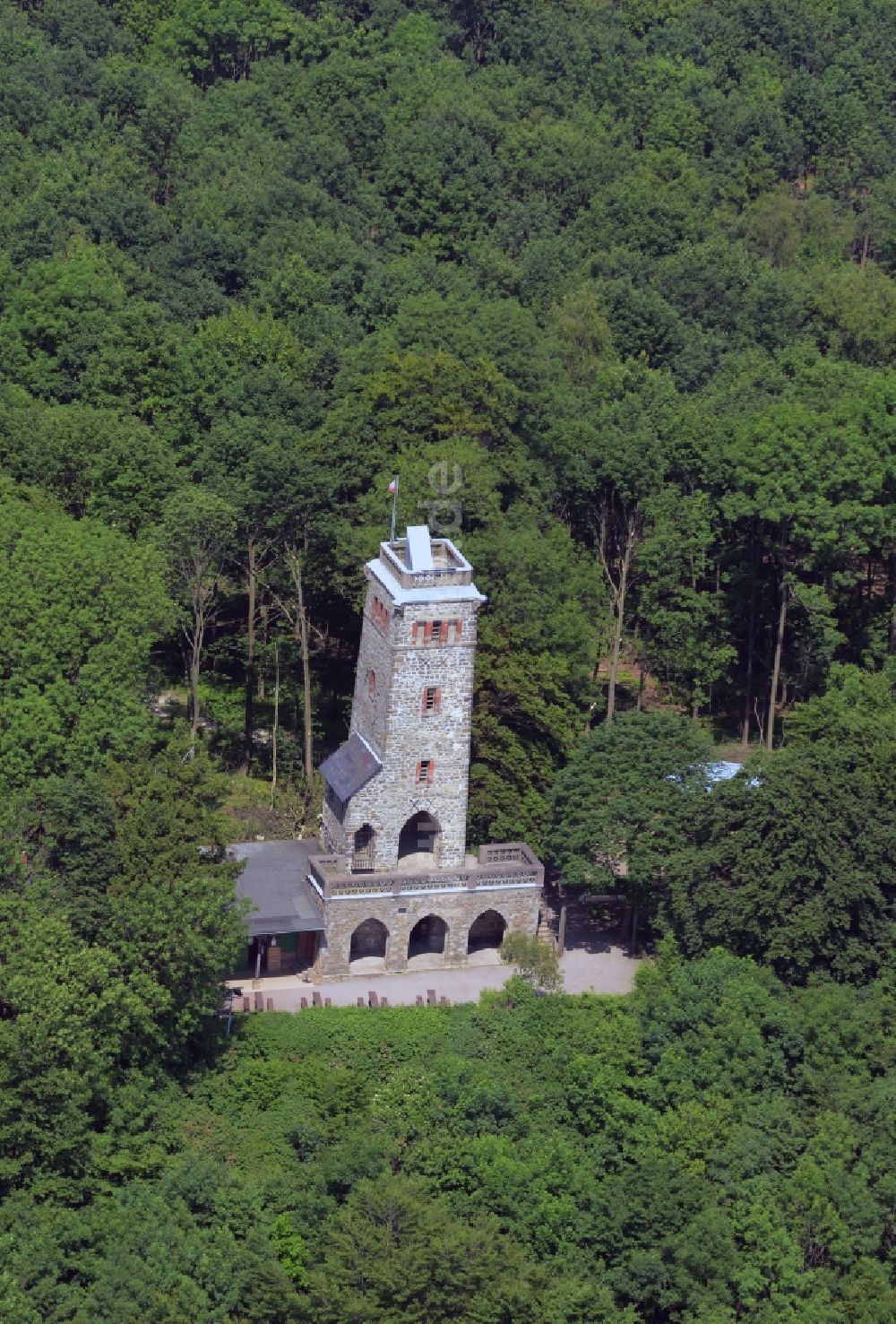 Luftbild Rinteln - Bauwerk des Aussichtsturmes Klippenturm Gaststätte in Rinteln im Bundesland Niedersachsen
