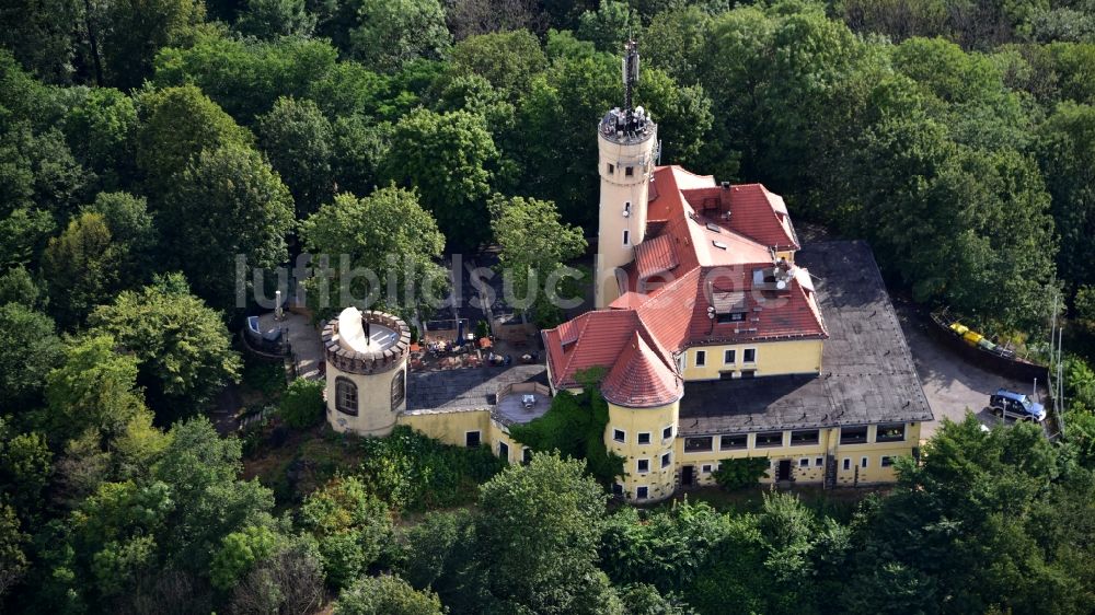 Görlitz von oben - Bauwerk des Aussichtsturmes Landeskrone in Görlitz im Bundesland Sachsen, Deutschland
