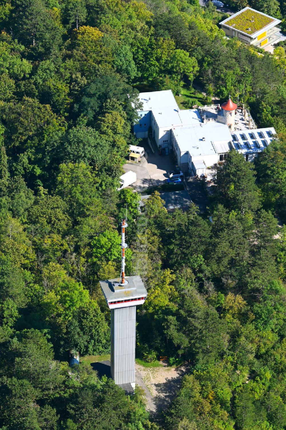 Jena aus der Vogelperspektive: Bauwerk des Aussichtsturmes Landgrafen in Jena im Bundesland Thüringen, Deutschland