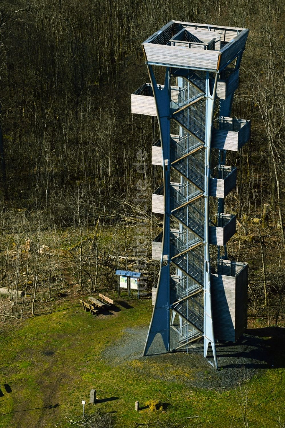 Luftaufnahme Motten - Bauwerk des Aussichtsturmes Mottener Haube in Motten im Bundesland Bayern, Deutschland