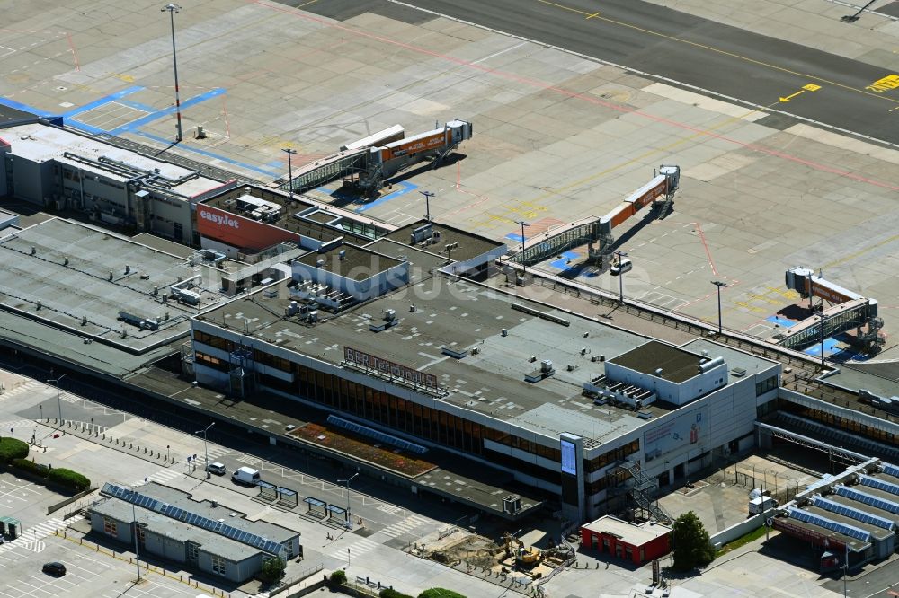 Luftaufnahme Schönefeld - BER Terminal 5 auf dem Gelände des Flughafen BER in Schönefeld im Bundesland Brandenburg, Deutschland