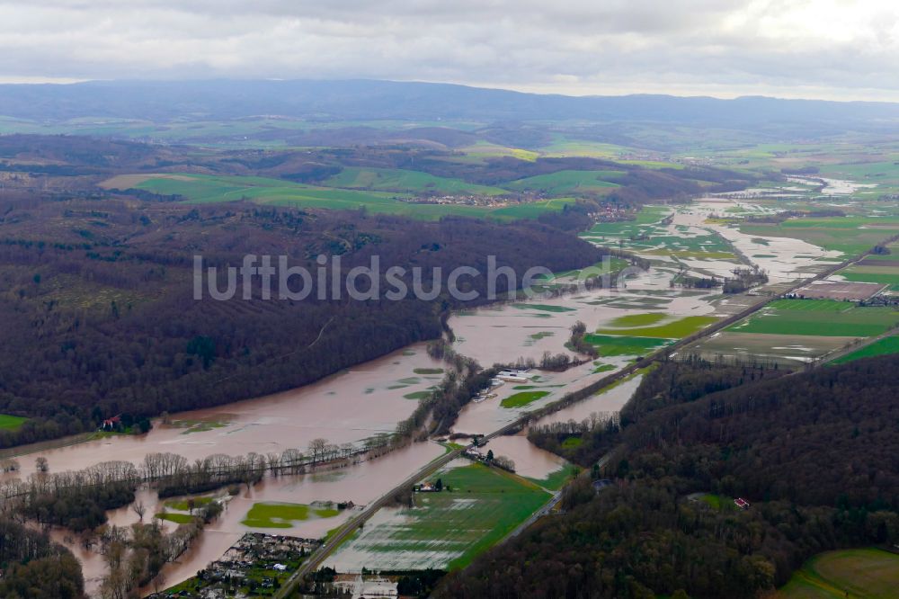 Northeim von oben - Überflutete Flutungswiesen am Hochwasser- Pegel führenden Flußbett Rhume in Northeim im Bundesland Niedersachsen, Deutschland